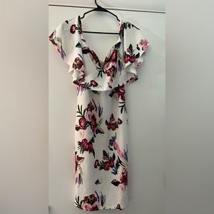 Plus floral off the shoulder bodycon midi dress. Size 1X.